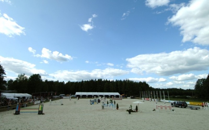 Конно-спортивный центр в Инчукалнсе